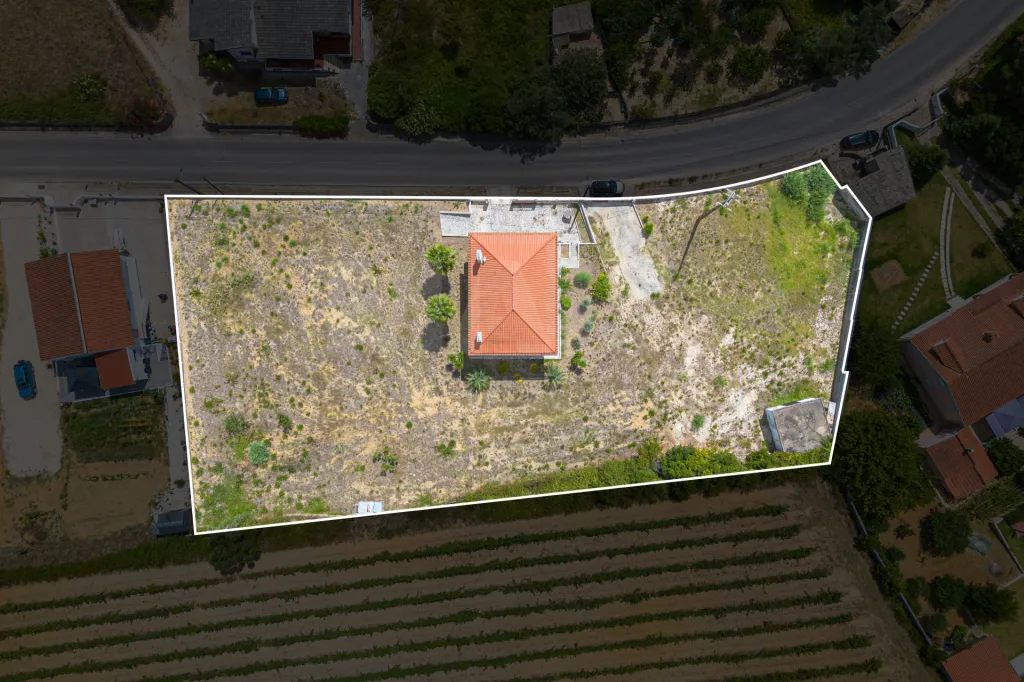 Moradia T6 Remodelada com Vista para a Serra de Montejunto