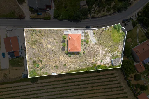 Moradia T6 Remodelada com Vista para a Serra de Montejunto