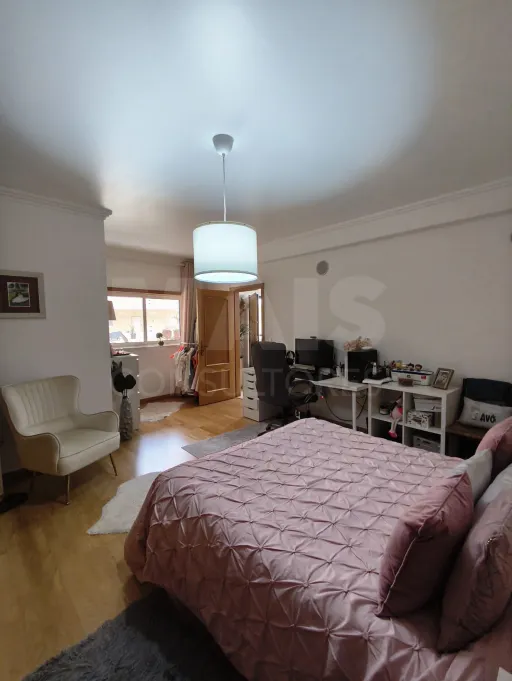 Apartamento T3 inserido em condomínio fechado no Porto Alto / Samora Correia