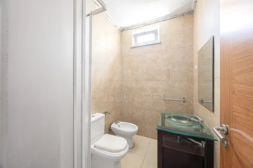 Atelier com 99 m² e logradouro | Quinta do Barnabé, Alenquer