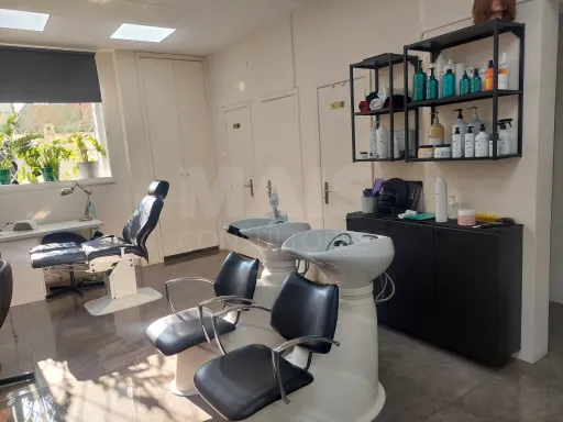 Clínica de Estética e Cabeleireiro 200m2 no centro de Lisboa
