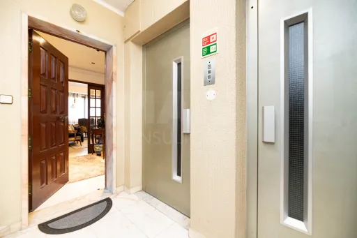 Apartamento T3 no Centro Carnaxide