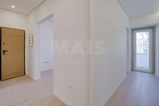 Apartamento T3 Renovado na Cova da Piedade