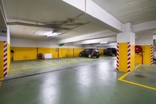 Apartamento T4 nas Torres do Restelo