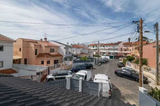 Moradia Isolada T4 Renovada — Abuxarda / Alvide, Cascais