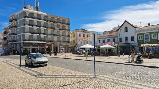 Prédio em Peniche | Investimento com rendimento e potencial de valorização