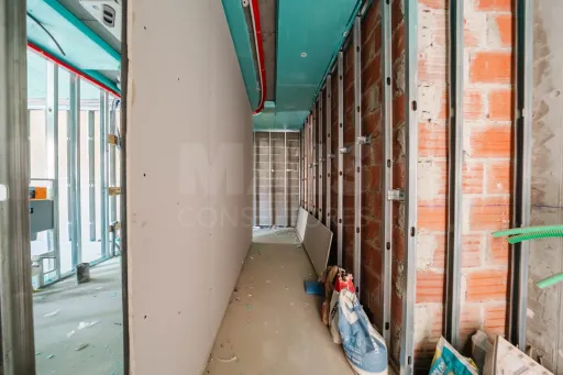 Fração M | apartamento T2 com Varanda e Garagem em Ferrel