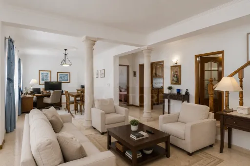 3-Bedroom Family Home 5 Minutes from the Beach - Silveira/Santa Cruz