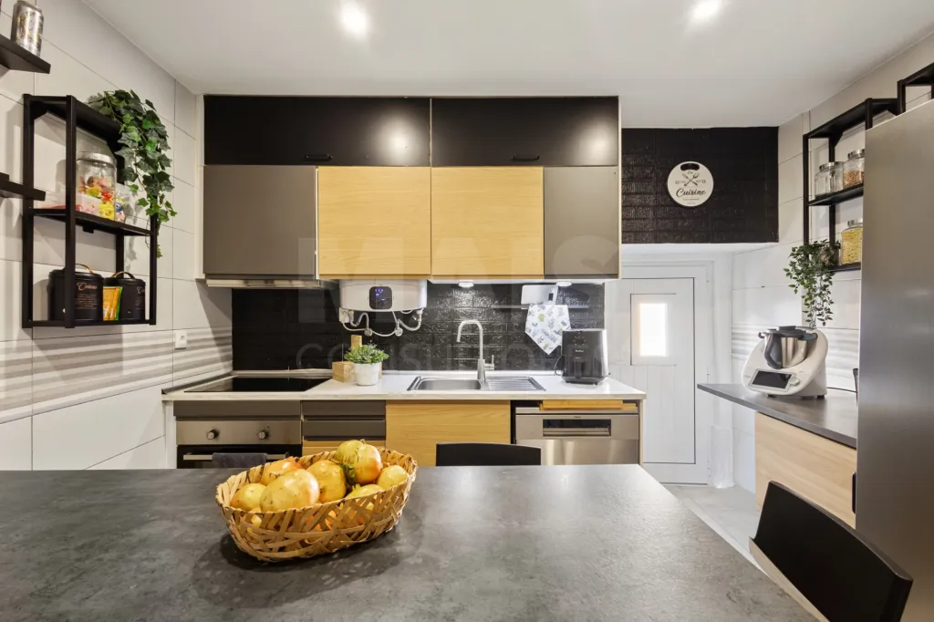 🏡 Encantadora Moradia Centenária T2 com Terraço
