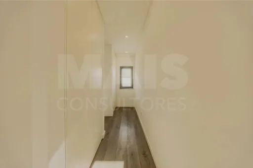 Moradia Independente T4 em TRAJOUCE, SÃO DOMINGOS DE RANA