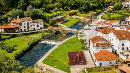 PROPRIEDADE DE CARÁTER NA N2 | 400 m² DE CONSTRUÇÃO, OLIVAL E POTENCIAL TURÍSTICO
