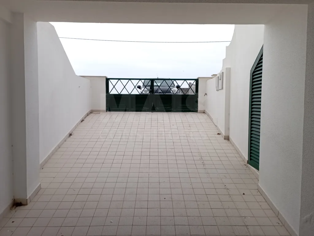 Moradia T2 + 1 Mobilada com Garagem e Quintal - Casais do Baleal