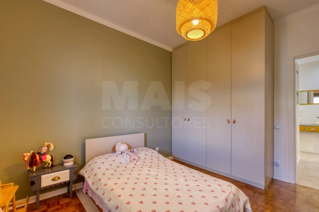 Moradia T3 Remodelada, Pronta a Habitar, com Ginásio, Anexo e Jardim