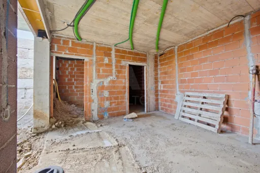 Moradia T4 com piscina em lote de 759m2 em Amoreira Óbidos