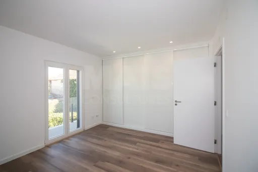 🏡 Moradia Nova em Merceana às Portas de Lisboa – Conforto, Qualidade e Localização Privilegiada