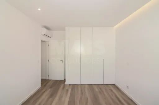 Moradia T4  Condomínio Fechado do Juncalinho