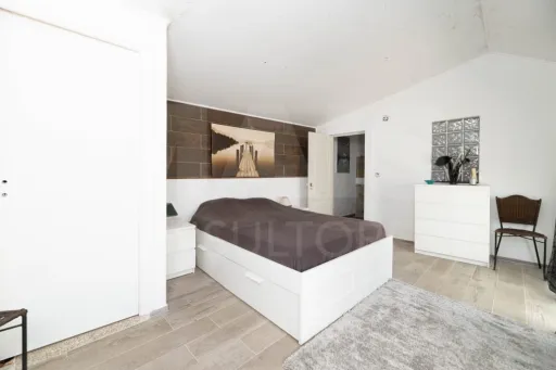 Moradia T1 Parcialmente Remodelada no casal das Andorinhas - Dois Portos