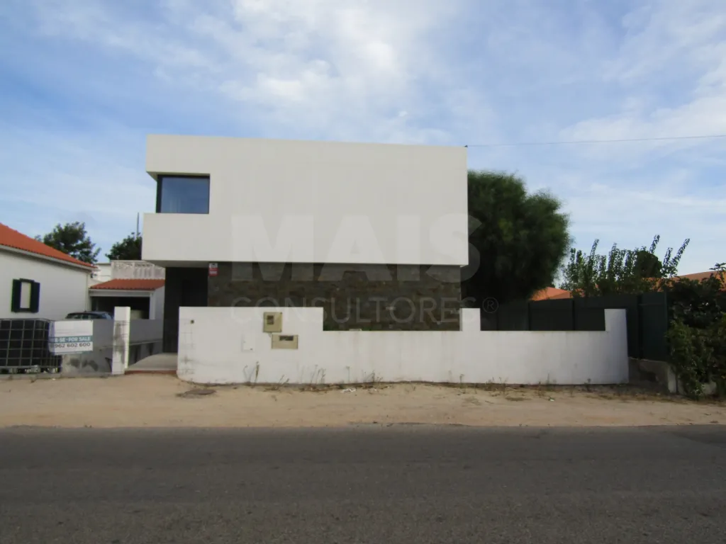 Moradia T3 em Pêra | Algarve
