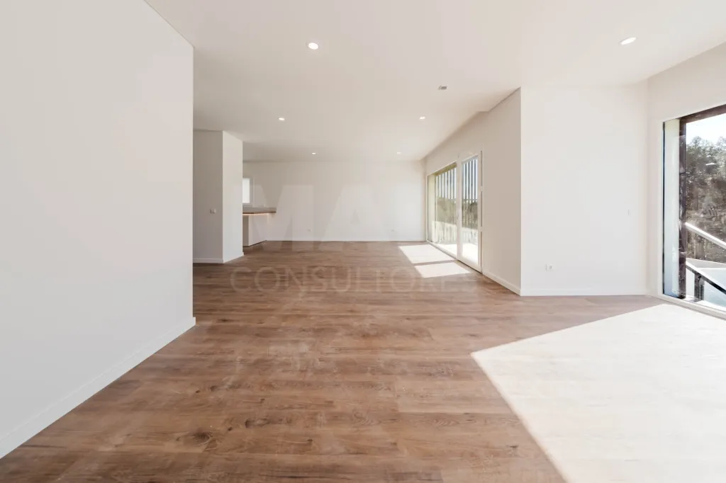 Moradia T3+1 | Piscina | Garagem | Caldas da Rainha