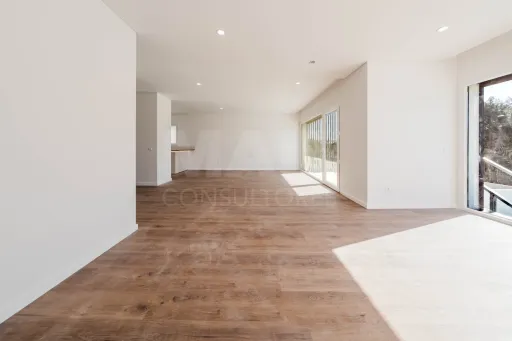 Moradia T3+1 | Piscina | Garagem | Caldas da Rainha