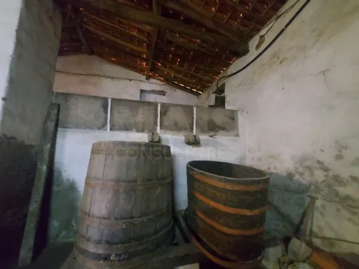 Casa Senhorial com Brazão em Coja- Arganil.
