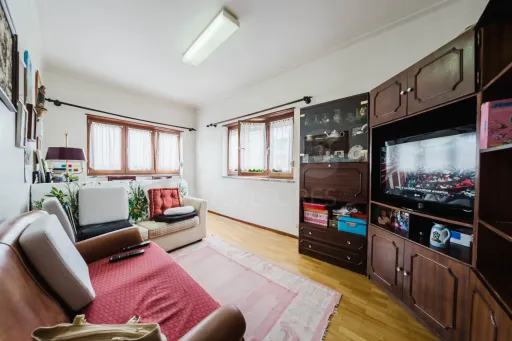 Moradia Isolada T7 no Bombarral | Espaço, Tranquilidade e Proximidade do Centro 🏡