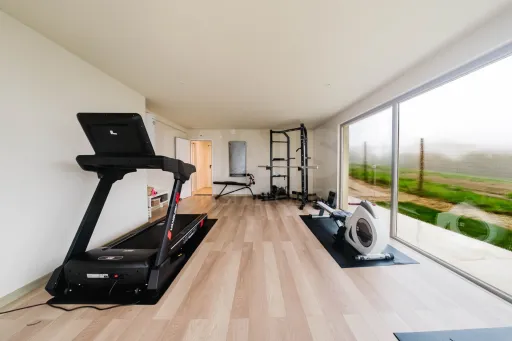 Apartamento T2 com terraço em condomínio privado perto da praia – Honeysands Residences, Areia Branca