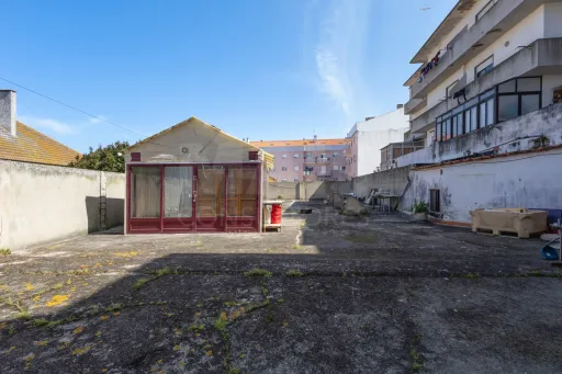 Trespasse de Espaço Comercial/ Pastelaria em Peniche