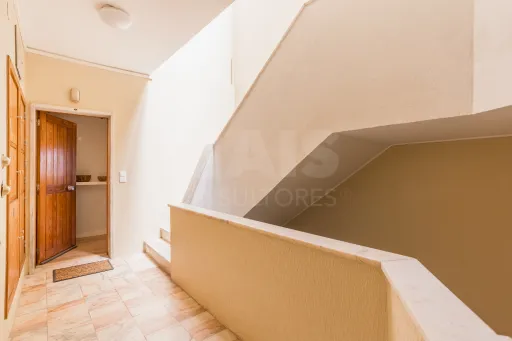 Top Floor | Fully Renovated 2-Bedroom Apartment | 2 Balconies | Unobstructed View