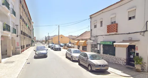 Estabelecimento Comercial no Centro de Samora Correia