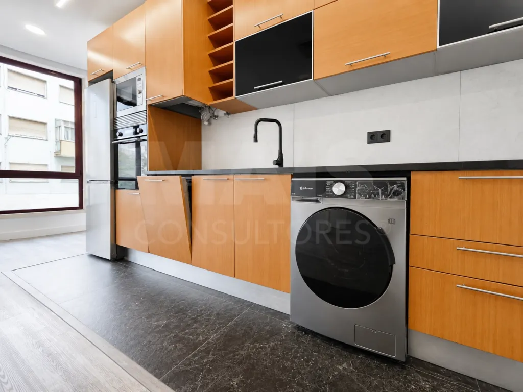 T1 Totalmente Remodelado a Estrear | Cozinha Equipada | Ar Condicionado | Agualva