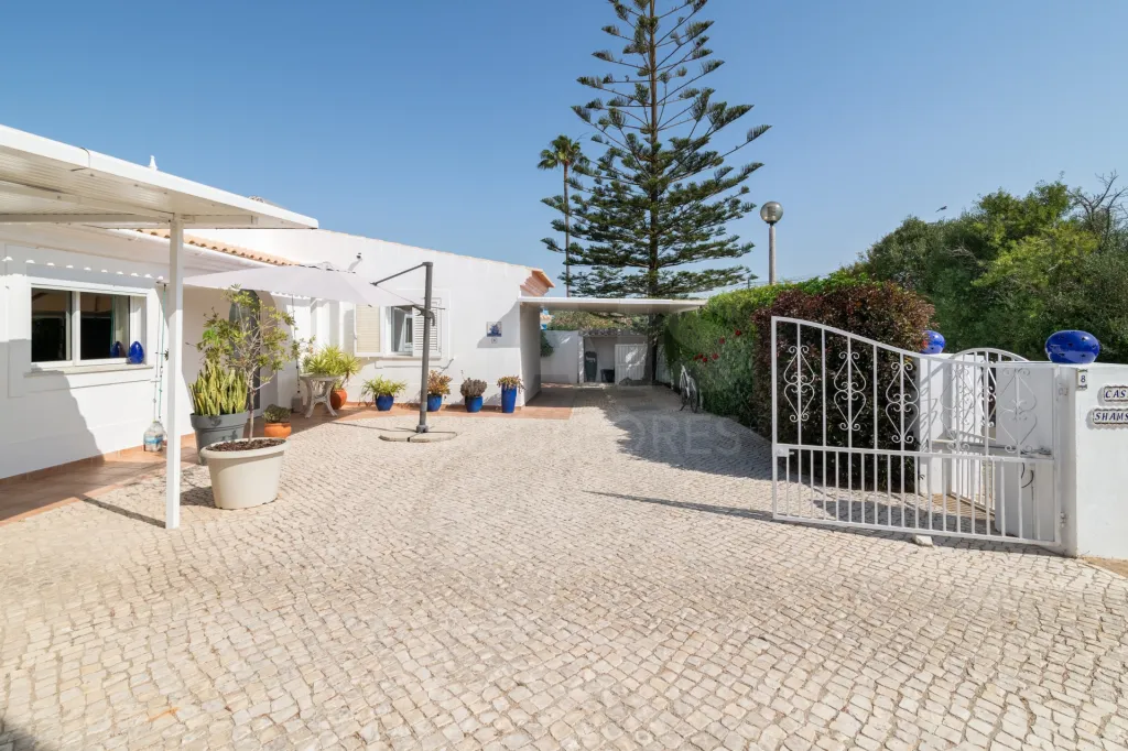 Moradia V3 em Albufeira com piscina