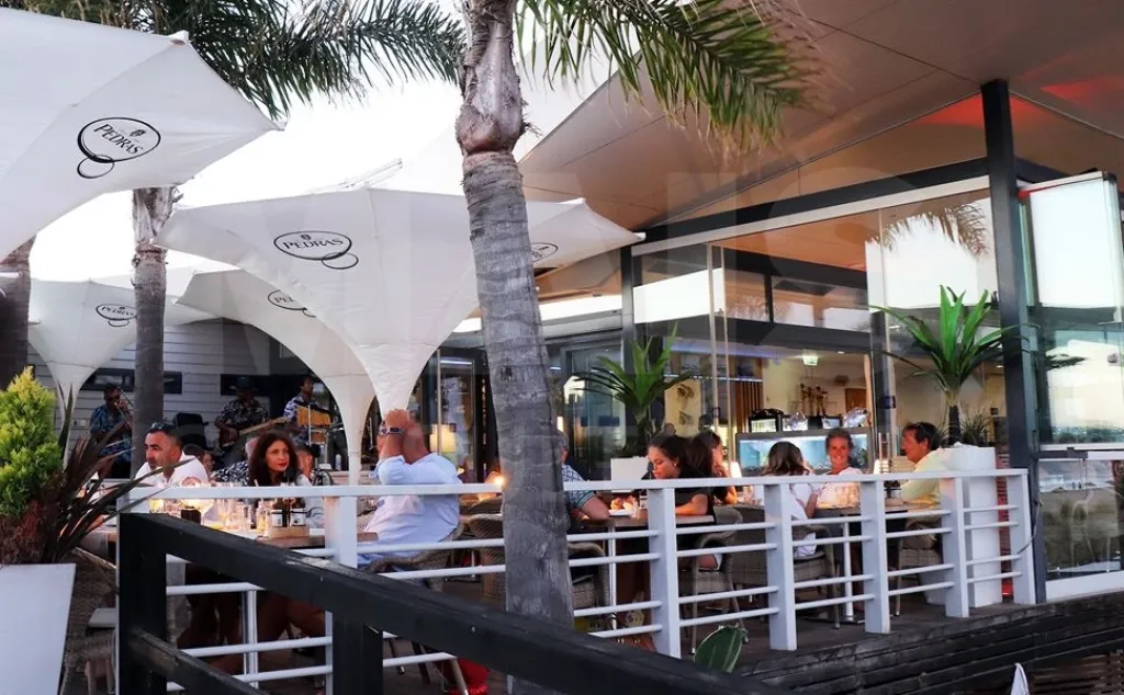 Restaurante de praia e concessão completa - Meia Praia - Lagos