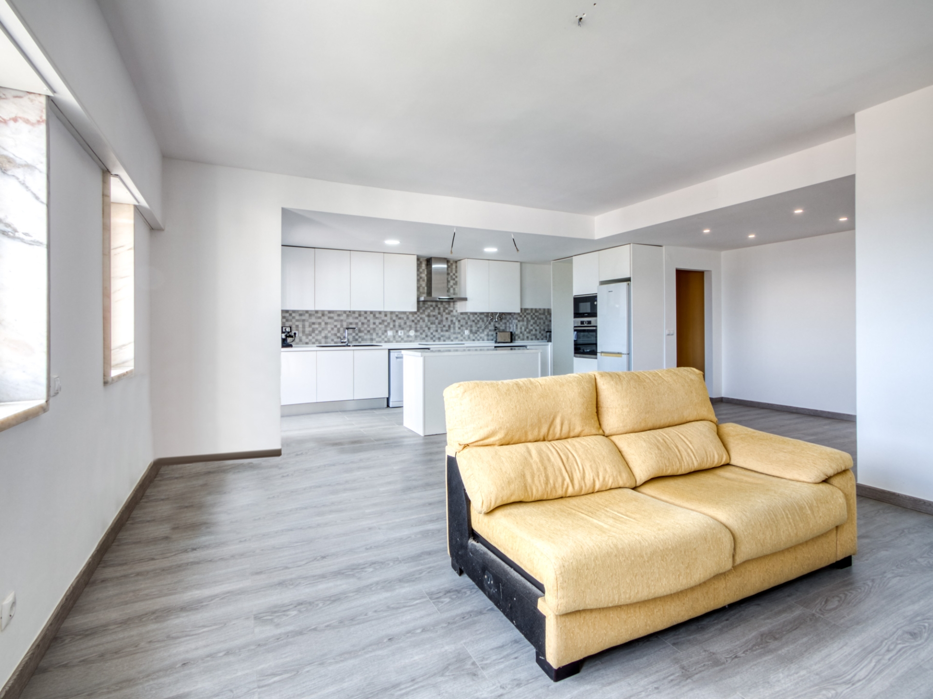 Fantástico apartamento T3 Remodelado com vista Rio no Sobralinho