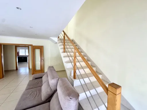 Apartamento T2 com Garagem Box e Terraço com vista mar