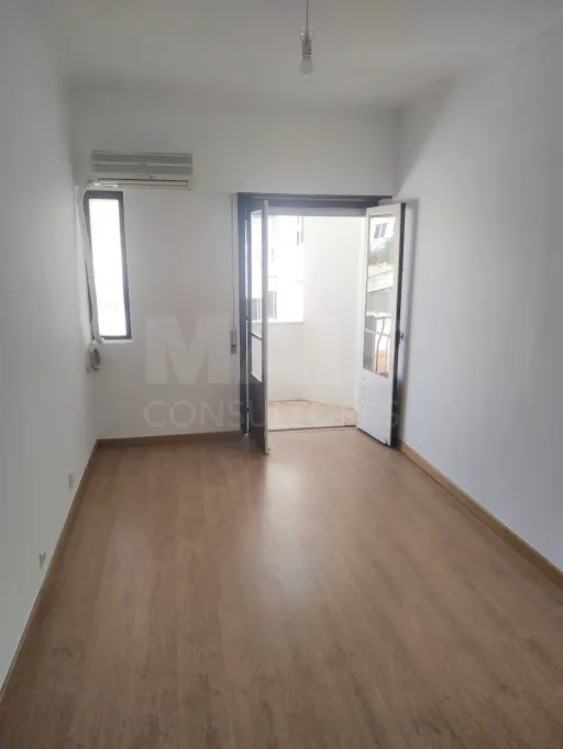 1-Bedroom Apartment with Balcony and Ocean View