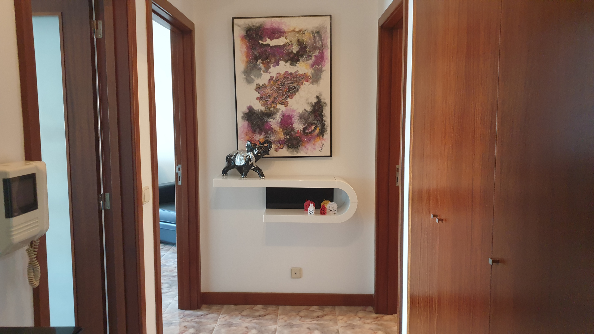 - Oportunidade Única em Arrifana-Apartamento T2 Mobilado