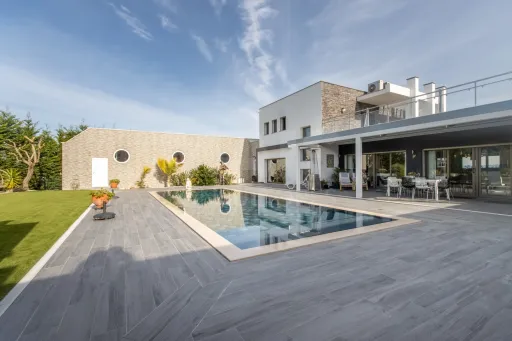 Moradia T4 de luxo no Barrocalvo, Carvalhal, Bombarral