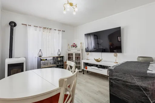 Moradia T2 com quintal em Peniche