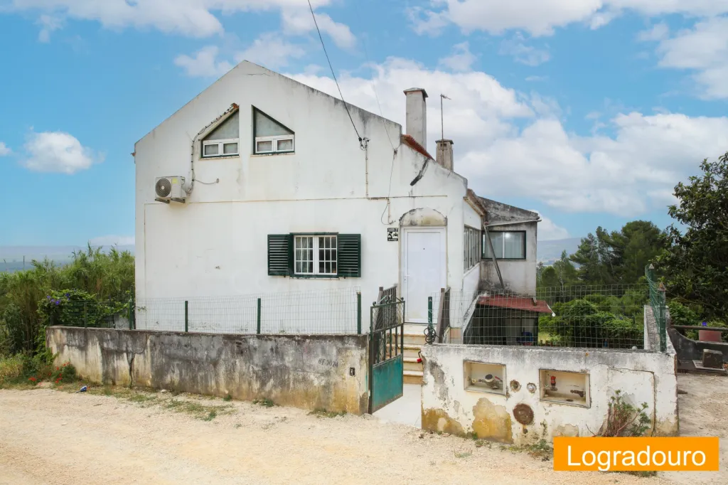 House in a Protected Area in Serra do Montejunto