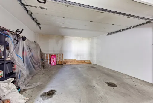 Garagem fechada em Peniche