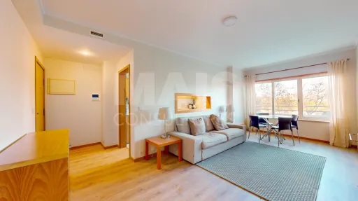 Apartamento T1 nas Laranjeiras - Lisboa