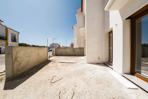 Moradia T4 com Garagem e Terraço
