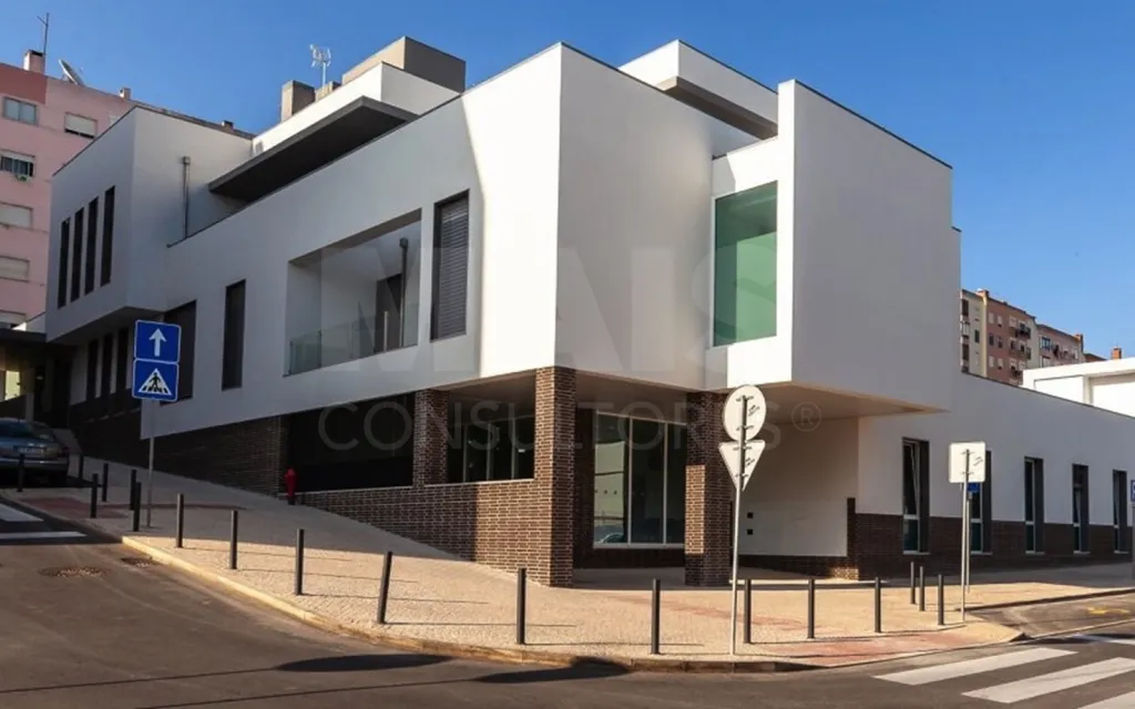 T1 Totalmente Remodelado a Estrear | Cozinha Equipada | Ar Condicionado | Agualva