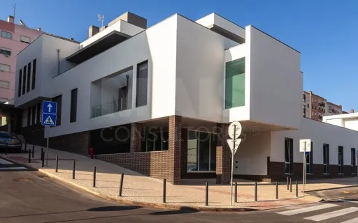 Fully Renovated 1-Bedroom Apartment, Brand New | Fully Equipped Kitchen | Air Conditioning | Agualva