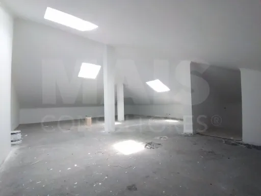 Moradia em Albarraque – A Oportunidade de Criar a Casa dos Seus Sonhos!