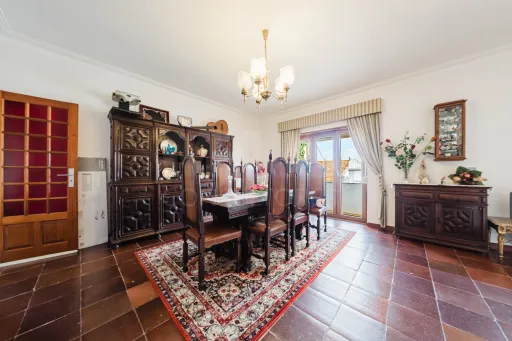 Moradia Isolada T7 no Bombarral | Espaço, Tranquilidade e Proximidade do Centro 🏡