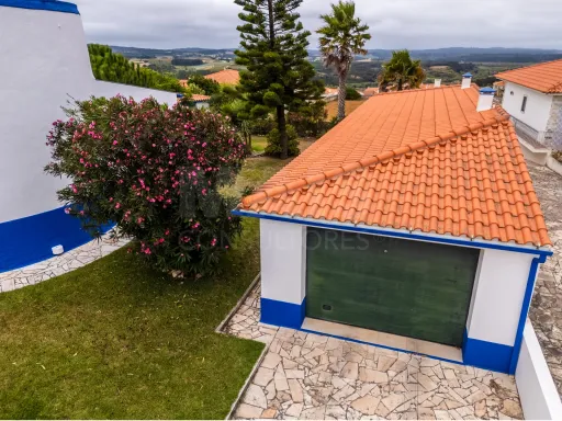 Moinho histórico de 1876 com vistas panorâmicas de 360° sobre o Atlântico, a Lagoa de Óbidos e a paisagem verde do Oeste