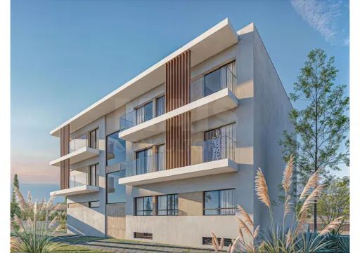 Apartamento T3 novo com estacionamento e piscina na cobertura