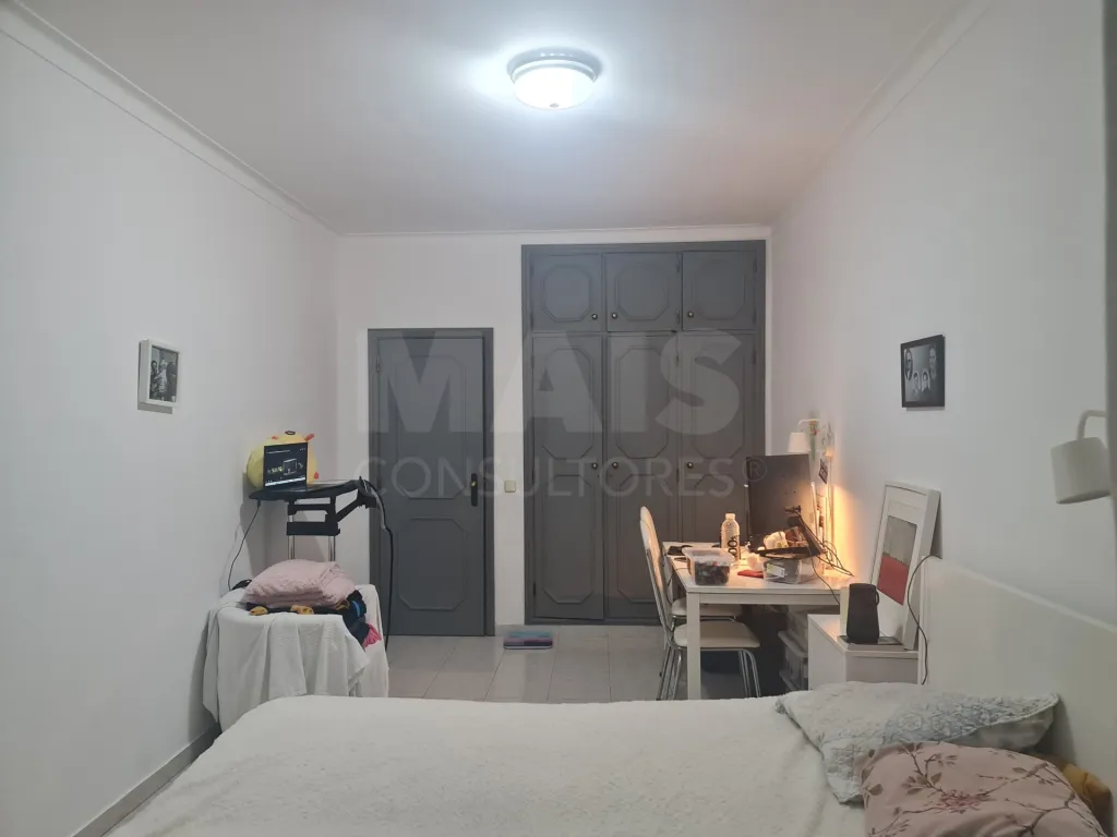 Apartamento T2 com piscina a poucos minutos a pé da praia dos 3 Irmãos